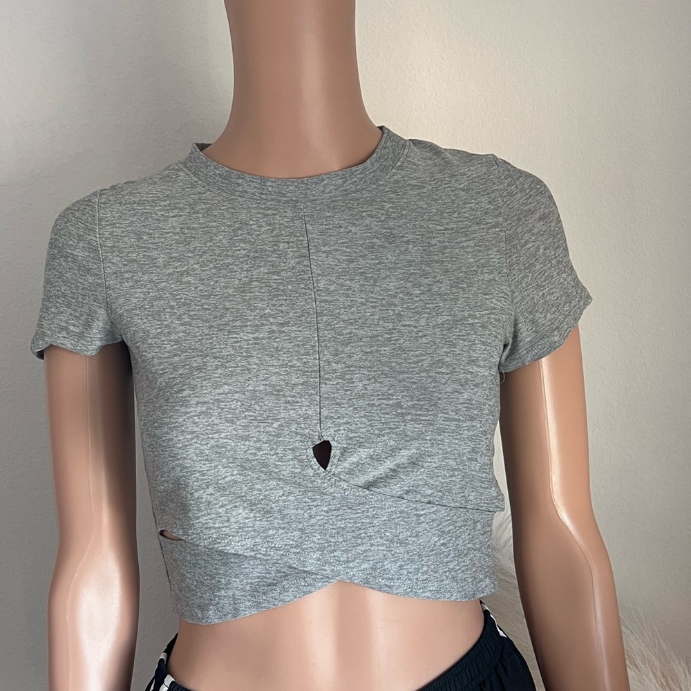 Beyond Yoga Featherweight Under Over Cropped Tee Shirt Ultra Soft Gray